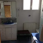 Studia מלון